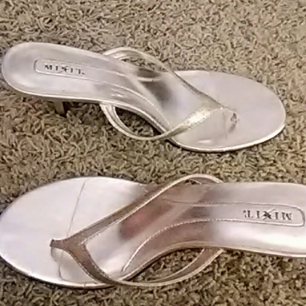Dress shoes